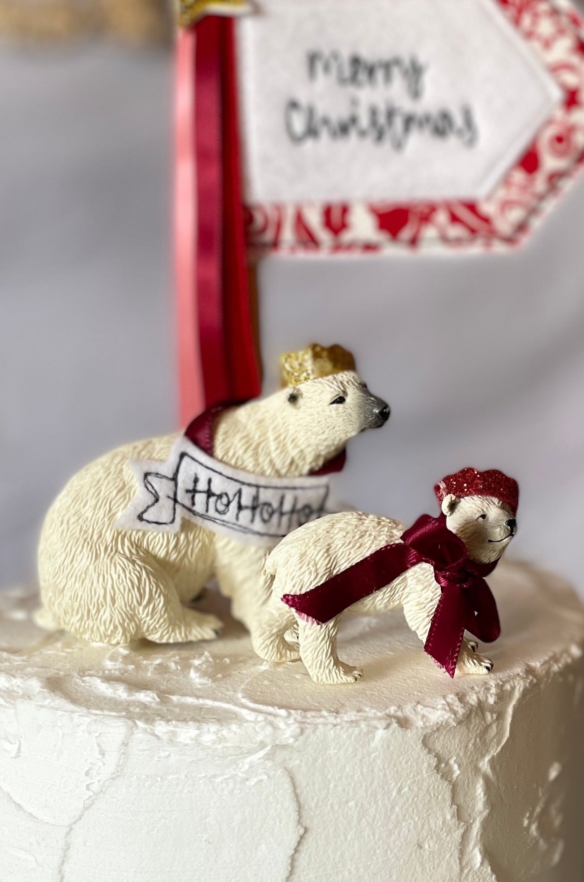 Christmas cake topper polar bears