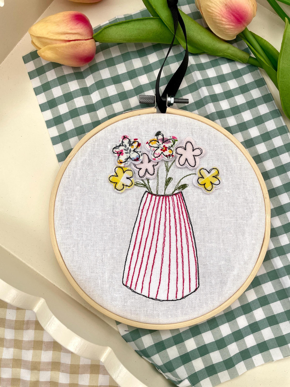 Pink flower vase freehand embroidered decorative hoop