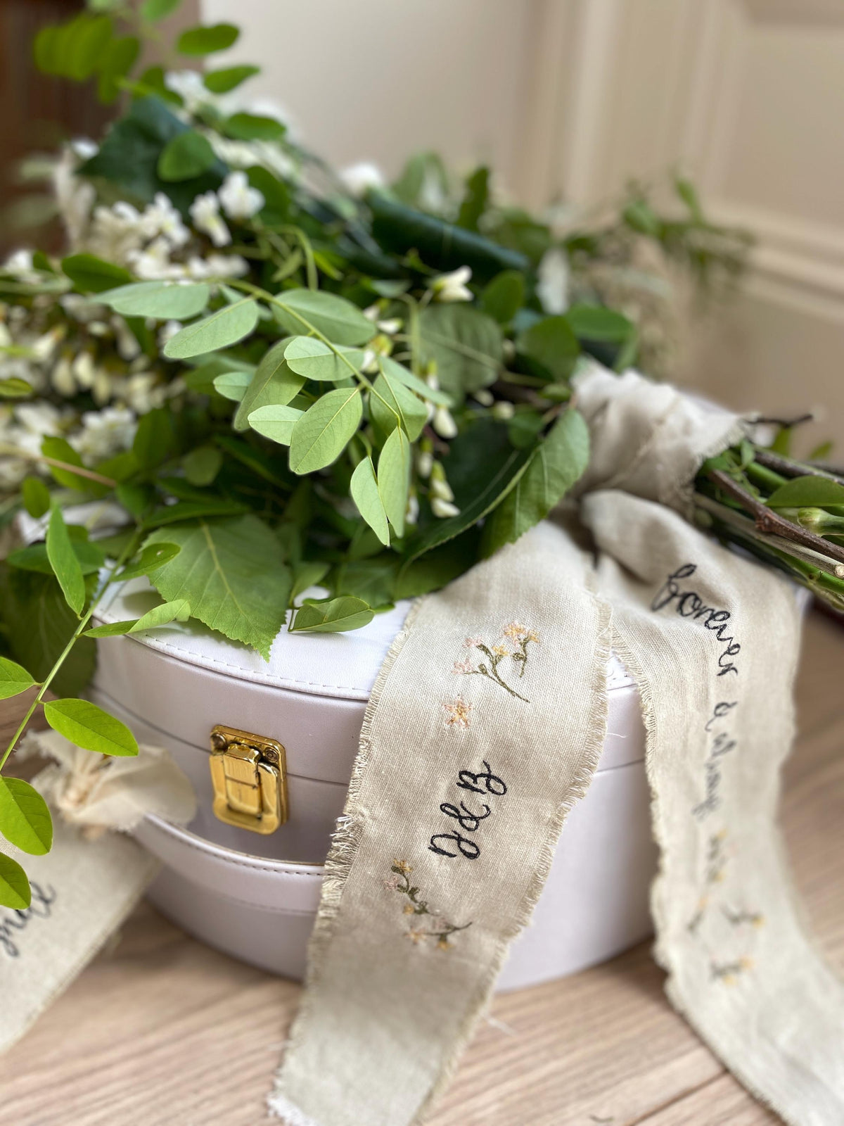 Bespoke Embroidered Bouquet Ribbon Wedding Bouquet Ribbon